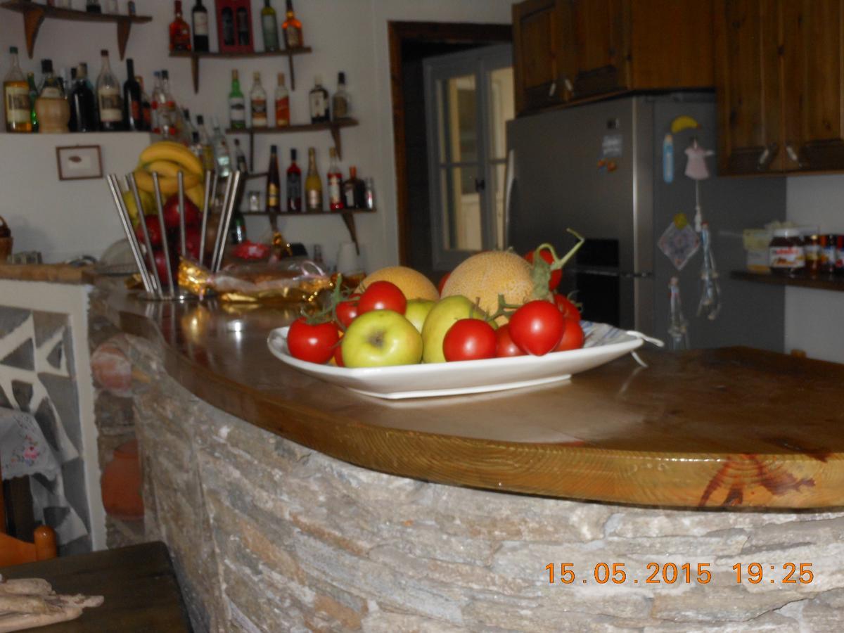 Afrodite Hotel Tinos Exterior foto